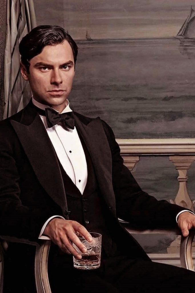 Aidan-Turner-James-Bond