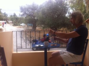 Platanias_aamukahvi1