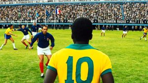 pele-birth-of-a-legend-film-playing-footbal-pictures